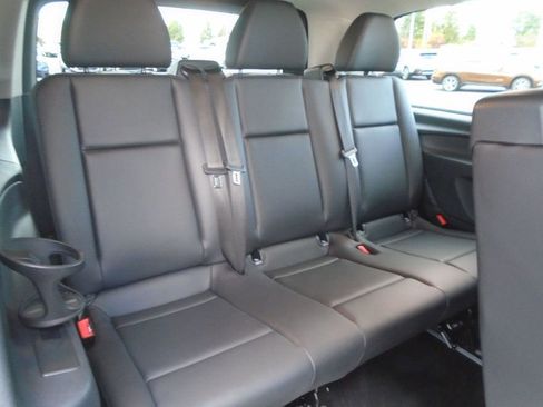 Used 2023 Mercedes-Benz Metris Metris Passenger Van Standard image 27