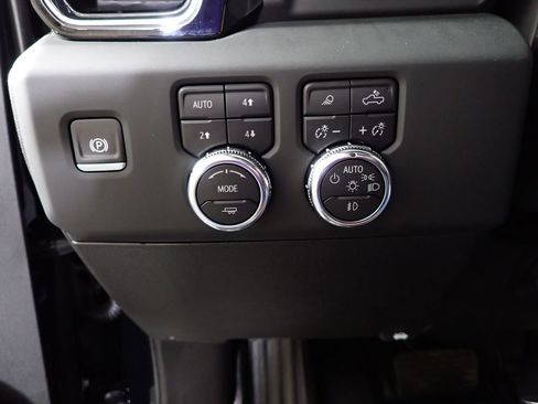 Used 2024 GMC Sierra 2500 Denali Ultimate w/ Snow Plow Prep/Camper Package AWD/4WD image 20