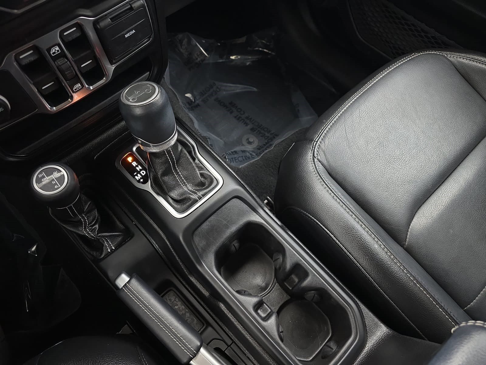 Used 2019 Jeep Wrangler Unlimited Sahara AWD/4WD image 21