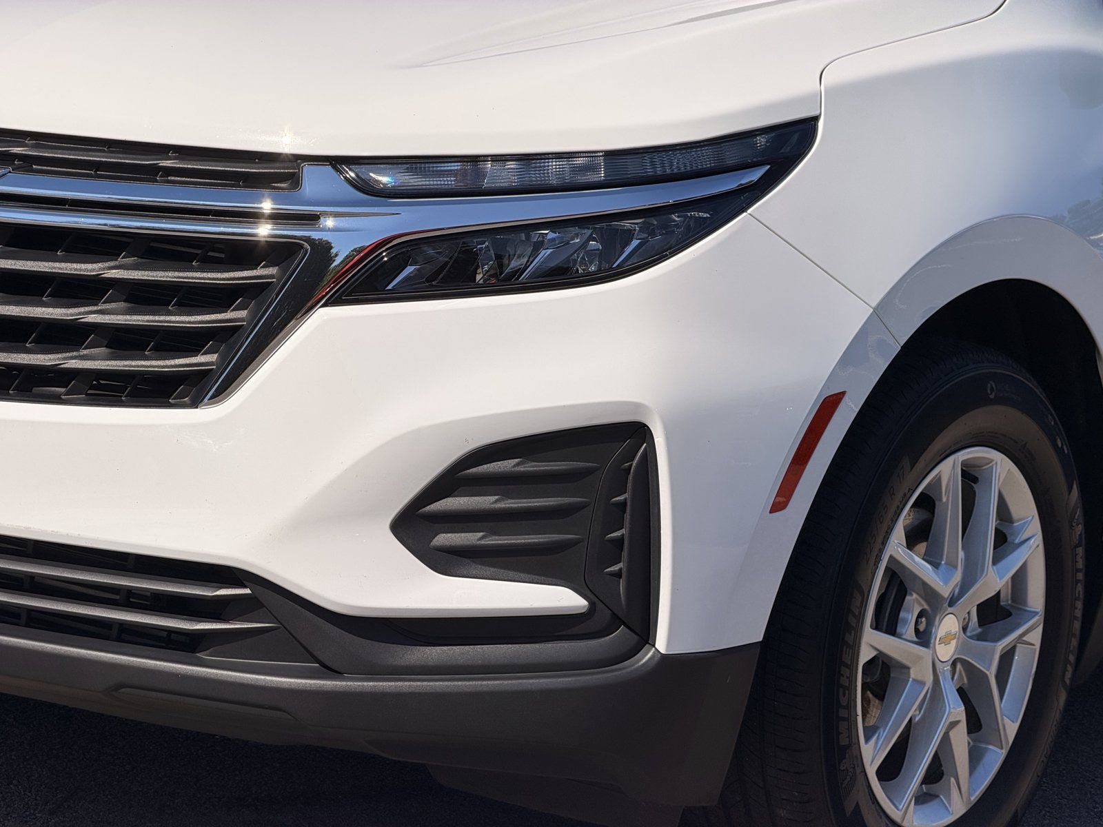 Used 2022 Chevrolet Equinox LS FWD image 8
