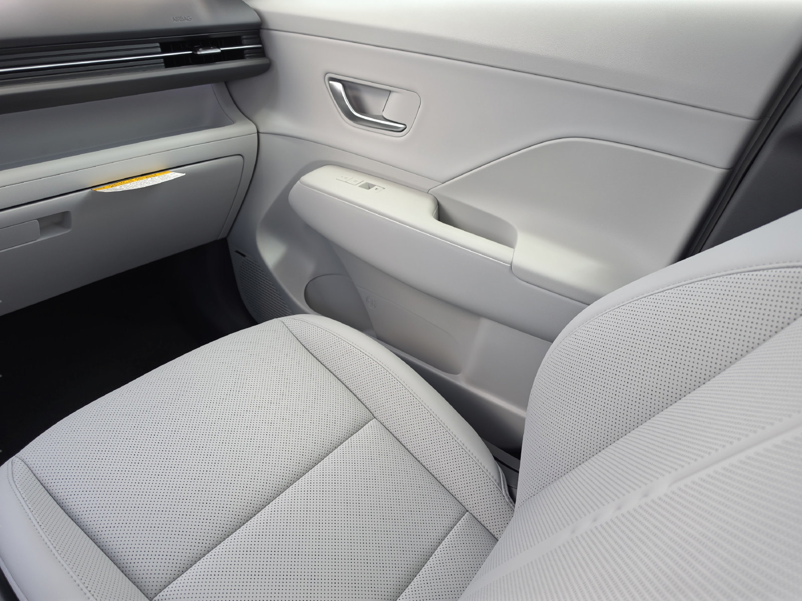 New 2026 Hyundai Kona Limited FWD image 19
