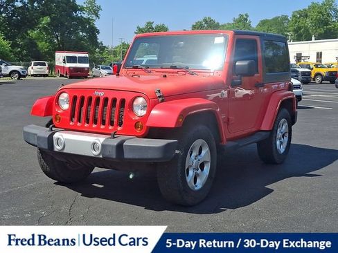 Used 2013 Jeep Wrangler Sahara AWD/4WD image 4