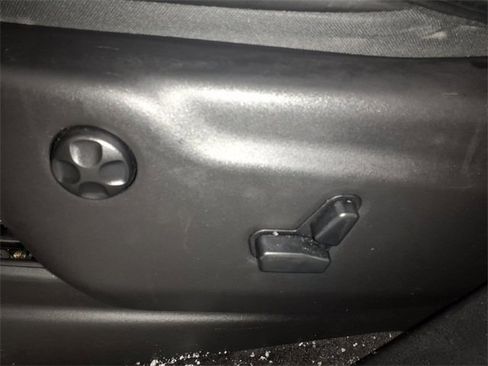 Used 2015 Jeep Grand Cherokee Overland w/ Advanced Technology Group image 14