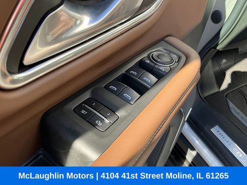 Used 2021 Chevrolet Suburban High Country image 27