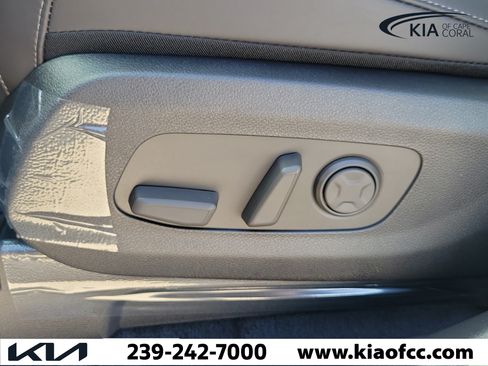 New 2027 Kia Carnival SX FWD image 22