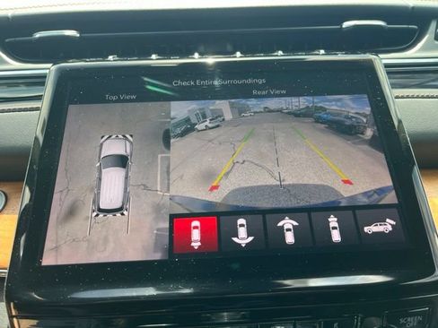 Used 2023 Jeep Grand Cherokee Summit AWD/4WD image 18