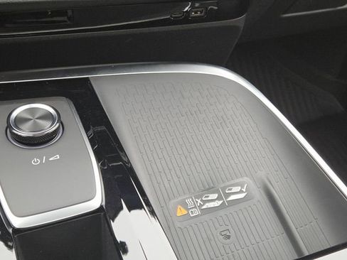 New 2026 Buick Enclave Preferred w/ Power Package image 8