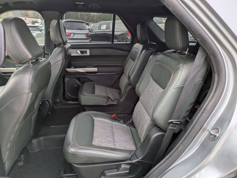 Used 2022 Ford Explorer Timberline w/ Timberline Technology Package image 11