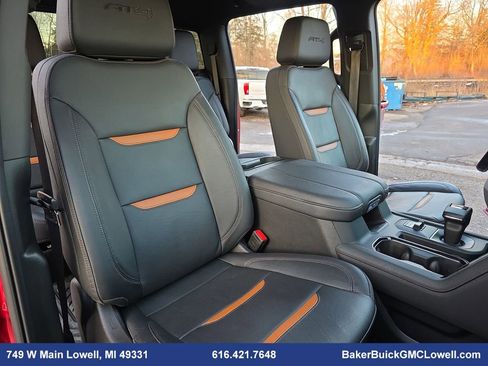 Used 2024 GMC Sierra 1500 AT4 w/ Technology Package image 10