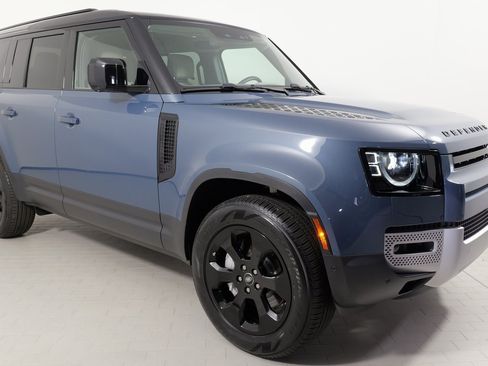 Used 2024 Land Rover Defender 110 S image 23