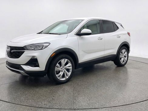 Used 2025 Buick Encore GX Preferred AWD/4WD image 3
