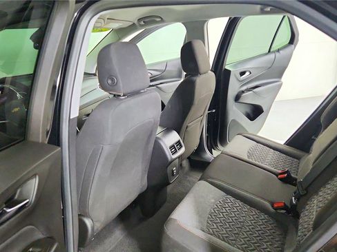 Used 2024 Chevrolet Equinox LT image 35