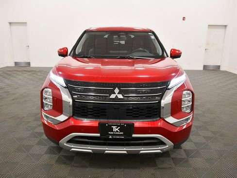 Used 2024 Mitsubishi Outlander SE image 11