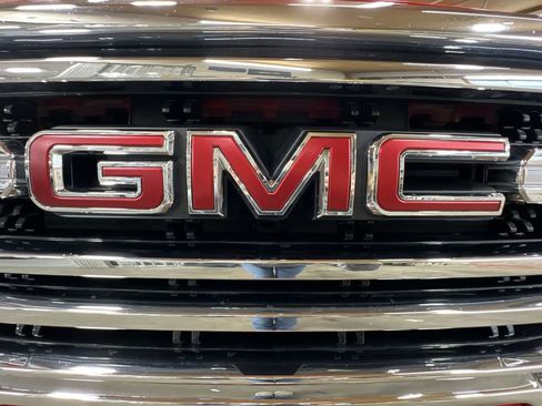 Certified 2019 GMC Sierra 1500 SLT w/ X31 Off-Road Package image 30