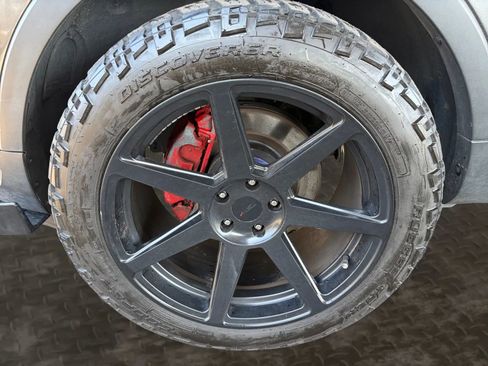 Used 2018 Ford Explorer XLT w/ Equipment Group 202A image 37