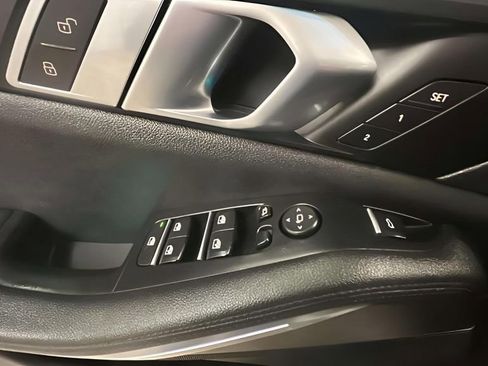 Used 2022 BMW X5 sDrive40i w/ Premium Package image 22