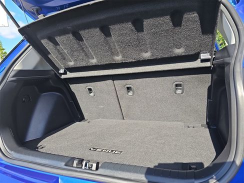 Certified 2022 Hyundai Venue SE image 12