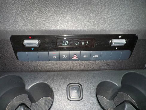 Used 2022 Mercedes-Benz Sprinter 4500 w/ Parking Package image 27