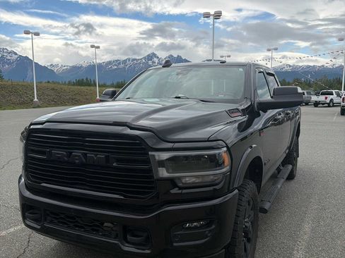 Used 2022 RAM 2500 Laramie w/ Night Edition AWD/4WD image 1