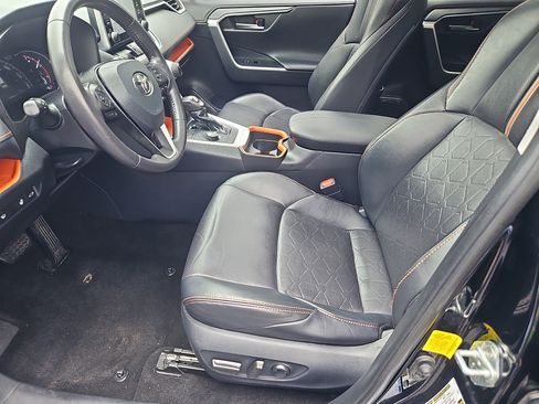 Used 2019 Toyota RAV4 Adventure AWD/4WD image 31