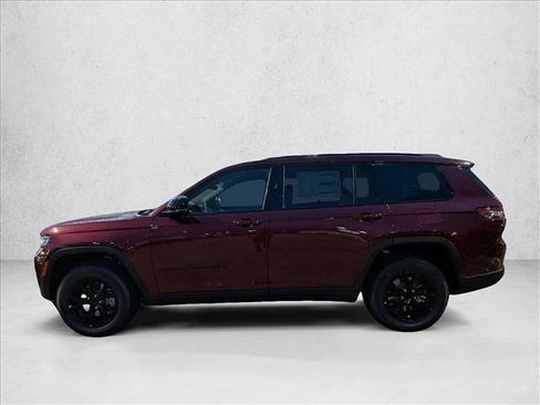 New 2025 Jeep Grand Cherokee L Altitude image 5