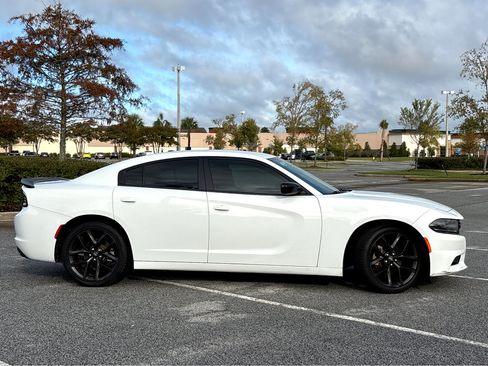 Used 2021 Dodge Charger SXT w/ Blacktop Package image 18