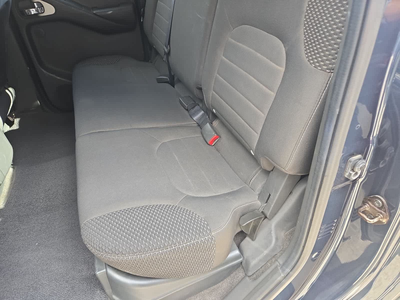 Used 2014 Nissan Frontier PRO-4X AWD/4WD image 19