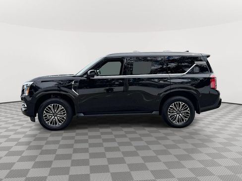Used 2025 Nissan Armada SL AWD/4WD image 5
