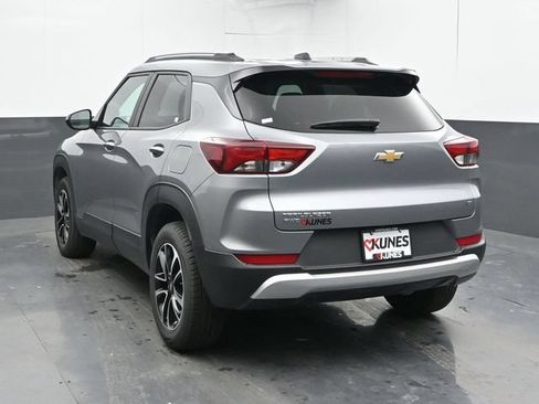 Used 2025 Chevrolet TrailBlazer LT AWD/4WD image 11