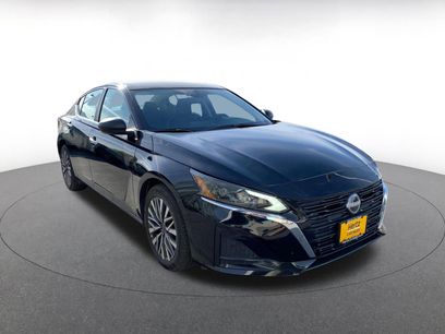 Used 2025 Nissan Altima 2.5 SV