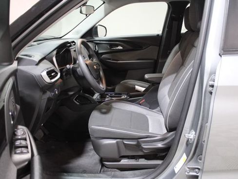 Used 2023 Chevrolet TrailBlazer LS FWD image 13