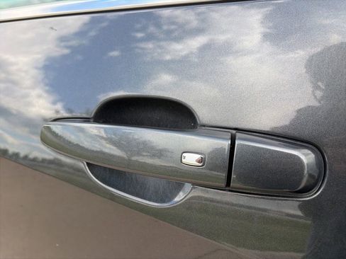 Used 2016 Chevrolet Malibu LT FWD image 39