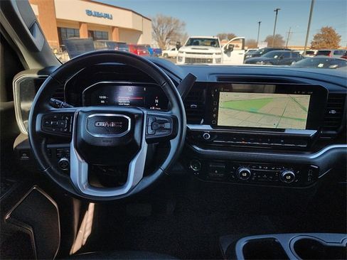 Certified 2025 GMC Sierra 1500 SLT image 12