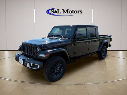 New 2026 Jeep Gladiator Sport