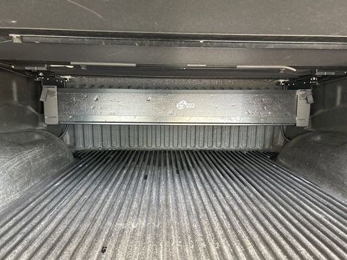 Used 2022 RAM 1500 Laramie AWD/4WD image 39