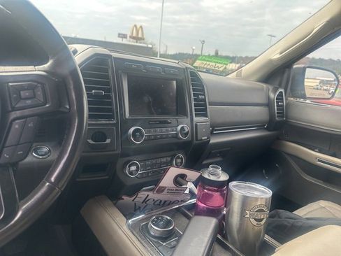 Used 2019 Ford Expedition Limited w/ Equipment Group 301A image 17