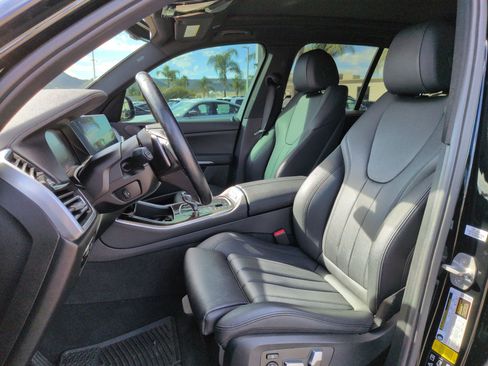 Used 2019 BMW X5 xDrive40i w/ Premium Package 2 image 16