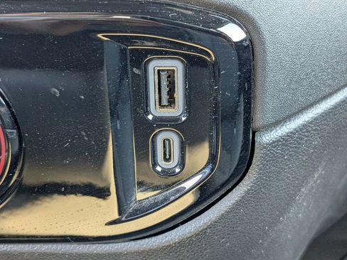 Used 2025 GMC Sierra 2500 SLE w/ SLE Convenience Package image 22