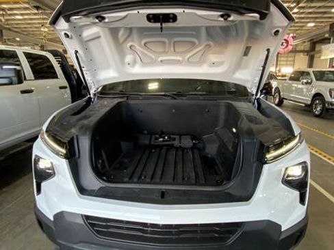 Used 2024 Chevrolet Silverado EV W/T AWD/4WD image 3