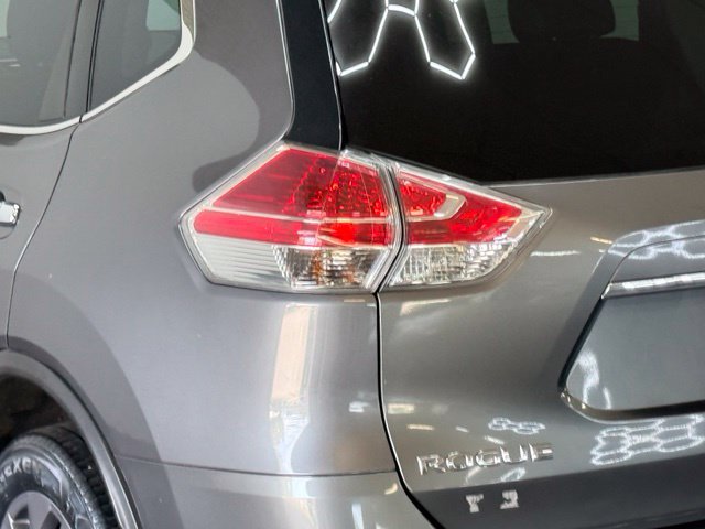 Used 2016 Nissan Rogue SL AWD/4WD image 7
