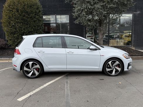 Used 2018 Volkswagen GTI SE w/ SE Leather Package image 21