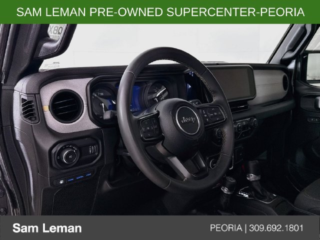 Used 2024 Jeep Wrangler Unlimited AWD/4WD image 9