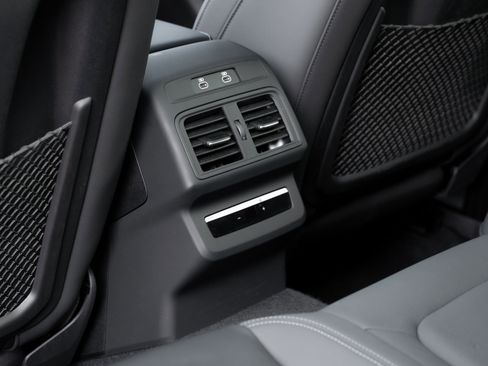 Certified 2025 Audi Q5 Premium Plus w/ Premium Plus image 27