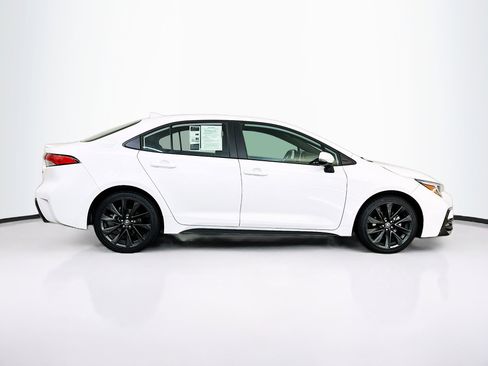 Used 2024 Toyota Corolla SE image 10