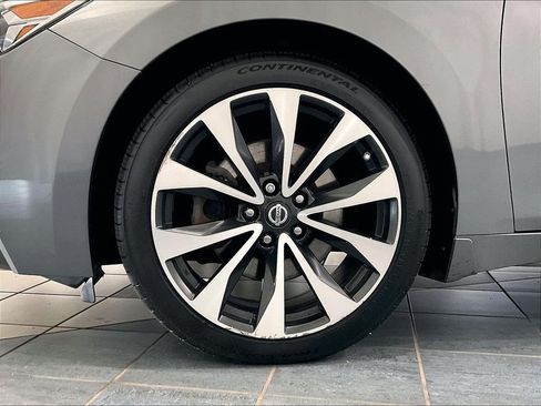 Used 2016 Nissan Maxima SR FWD image 7