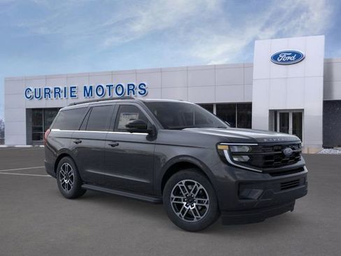 New 2025 Ford Expedition Active image 7