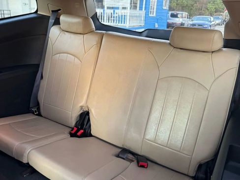 Used 2011 Chevrolet Traverse LTZ w/ LPO, 'HIT The Road' Package image 20