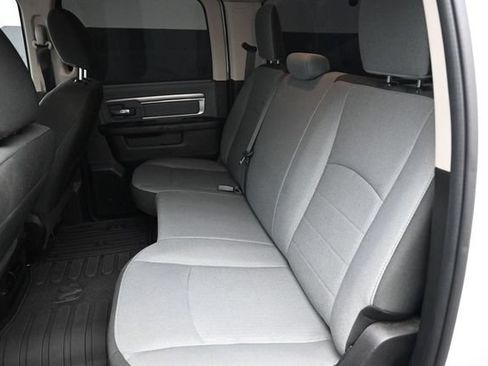 Used 2023 RAM 1500 Classic SLT w/ Electronics Group AWD/4WD image 18