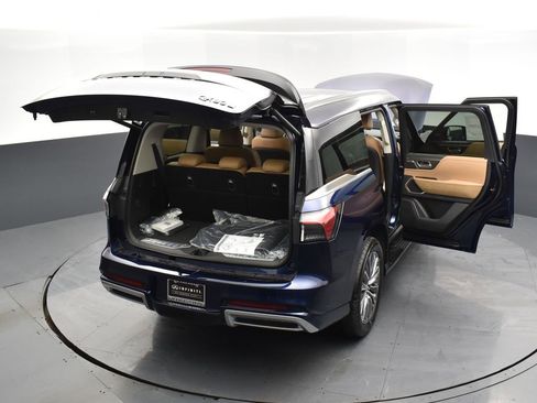 Certified 2025 INFINITI QX80 Luxe image 31