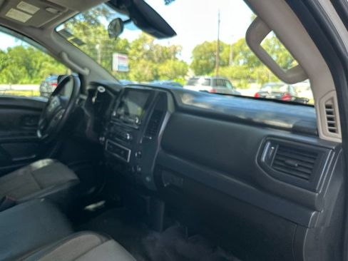 Used 2021 Nissan Titan S RWD image 22